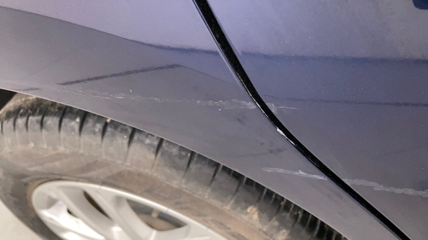 Used 2021 Maruti Suzuki Swift ZXi Petrol Manual dents MINOR SCRATCH