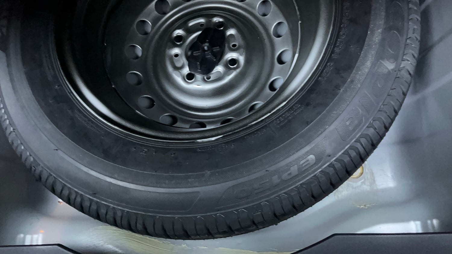 Used 2026 Tata Altroz Creative Petrol 5AMT Petrol Automatic tyres SPARE TYRE VIEW