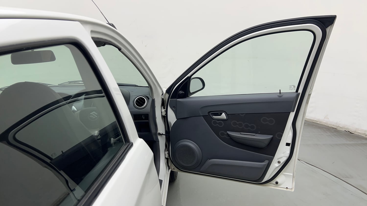 Used 2016 Maruti Suzuki Alto 800 Vxi Petrol Manual interior RIGHT FRONT DOOR OPEN VIEW
