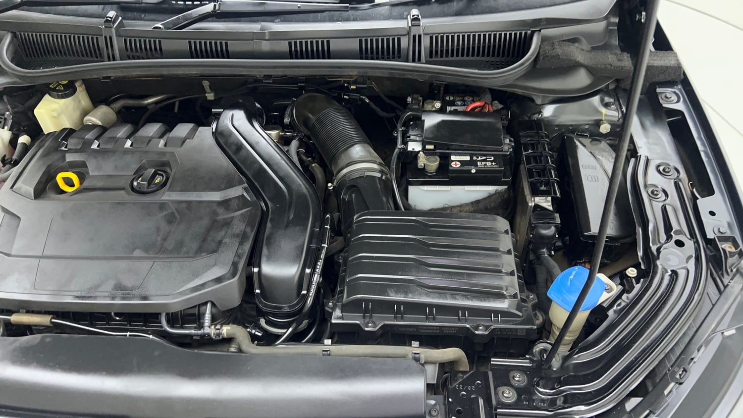 Used 2022 Skoda Slavia Style 1.5L TSI DSG Petrol Automatic engine ENGINE LEFT SIDE VIEW