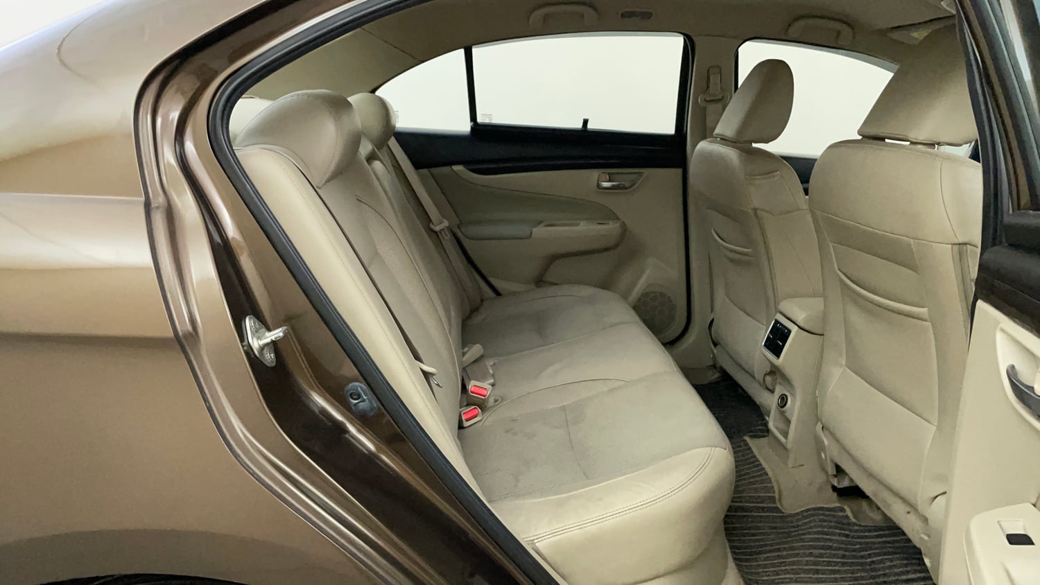 Used 2018 Maruti Suzuki Ciaz Zeta 1.4 AT Petrol Automatic interior RIGHT SIDE REAR DOOR CABIN VIEW