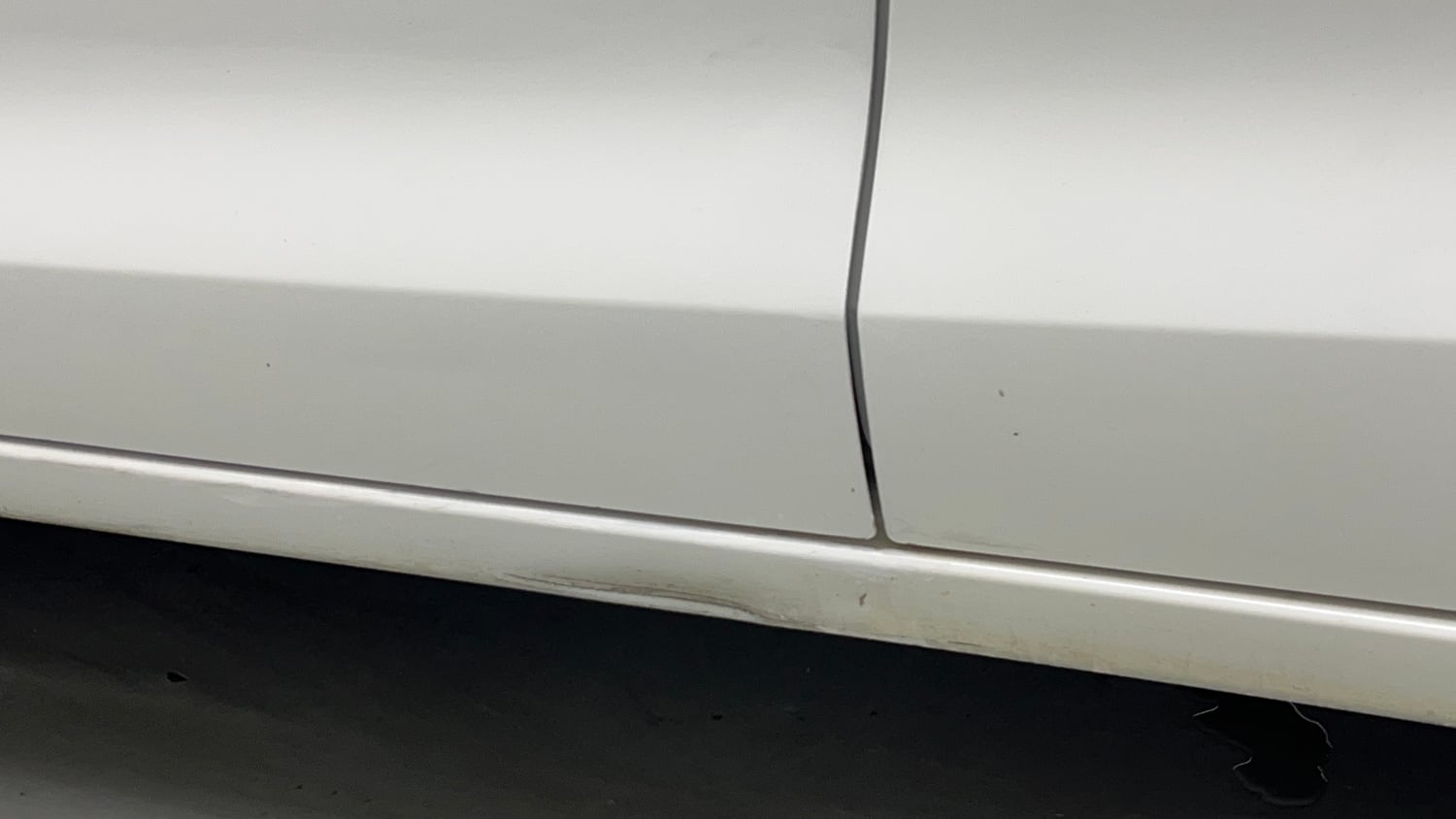 Used 2023 Maruti Suzuki Swift LXi Petrol Manual dents MINOR SCRATCH