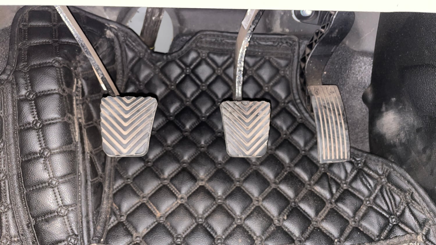 Used 2023 Hyundai Venue SX 1.5 CRDi Diesel Manual interior PEDALS VIEW