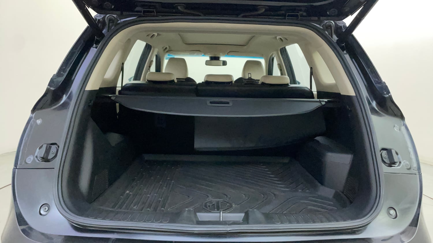 Used 2021 MG Motors Hector Sharp 1.5 Petrol CVT Petrol Automatic interior DICKY INSIDE VIEW