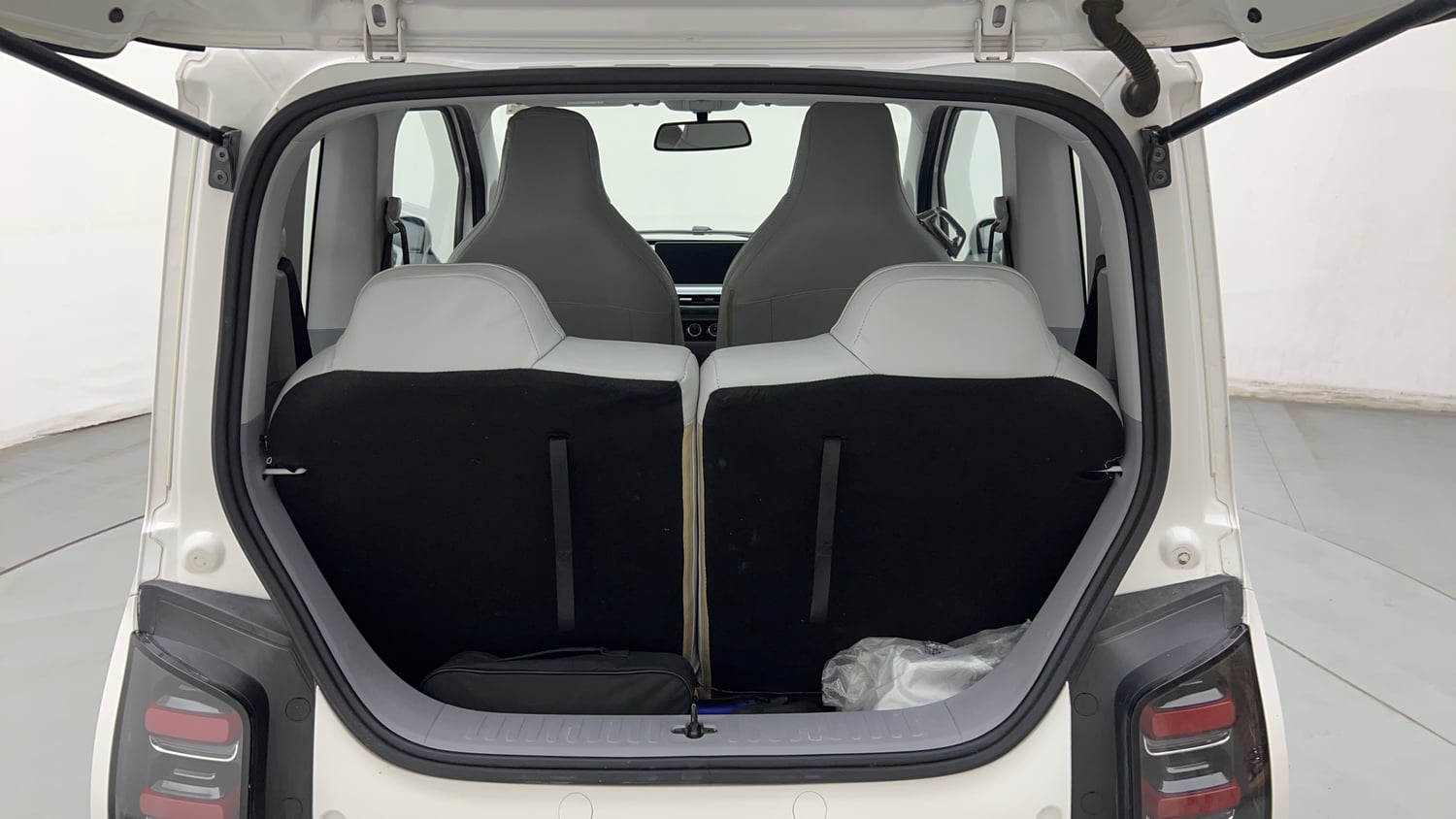 Used 2024 MG Motors Comet EV Excite FC Electric Automatic interior DICKY INSIDE VIEW