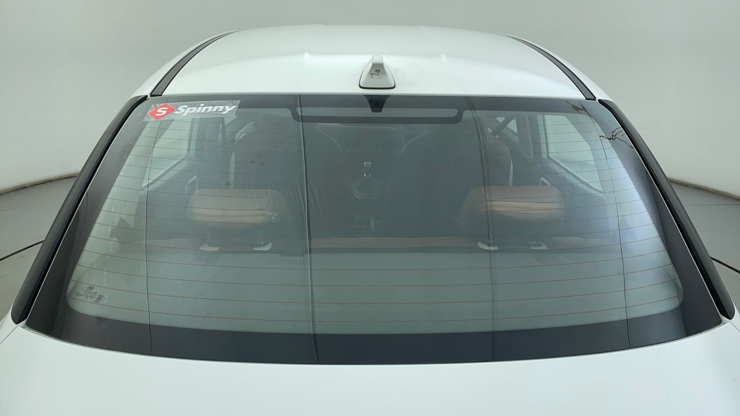 Used 2024 Hyundai Aura SX 1.2 (O) Petrol Petrol Manual exterior BACK WINDSHIELD VIEW