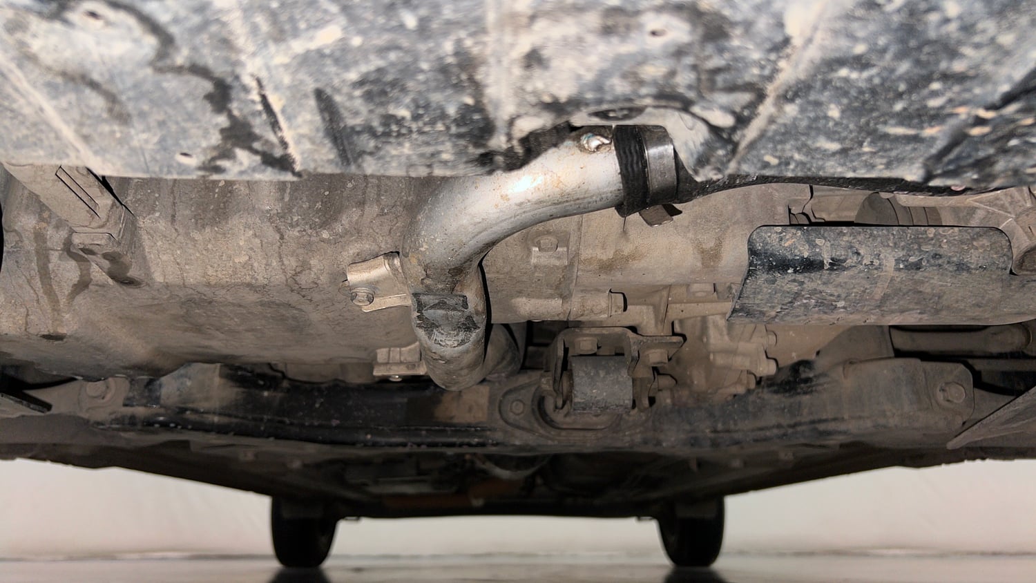 Used 2021 Hyundai Grand i10 Nios Sportz AMT 1.2 CRDi Diesel Automatic extra FRONT LEFT UNDERBODY VIEW