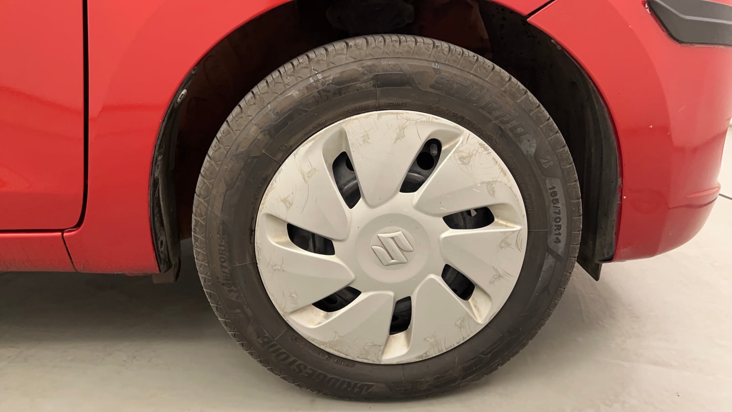 Used 2016 Maruti Suzuki Celerio ZXi AMT Petrol Automatic tyres RIGHT FRONT TYRE RIM VIEW