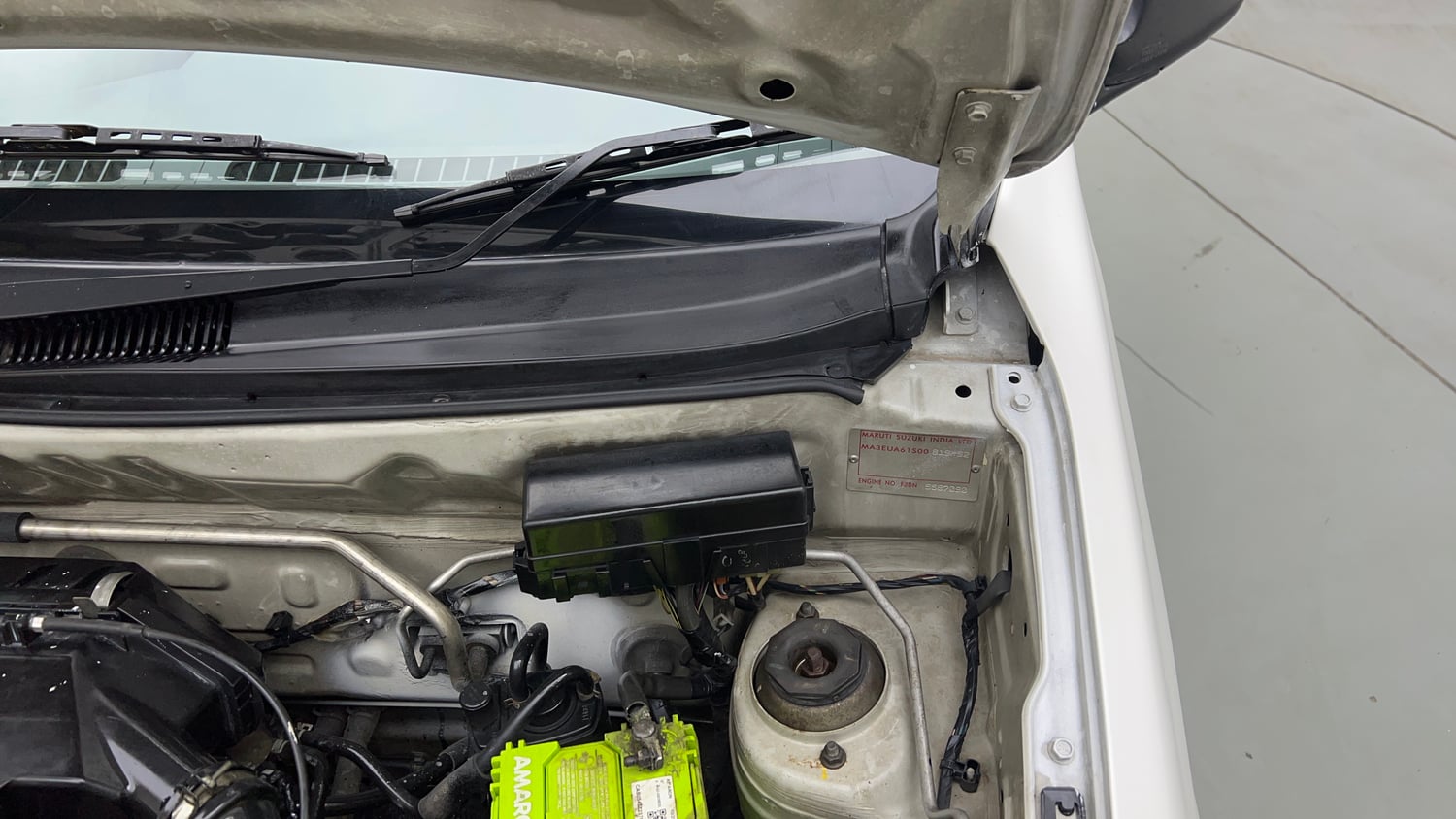 Used 2016 Maruti Suzuki Alto 800 Vxi Petrol Manual engine ENGINE LEFT SIDE HINGE & APRON VIEW