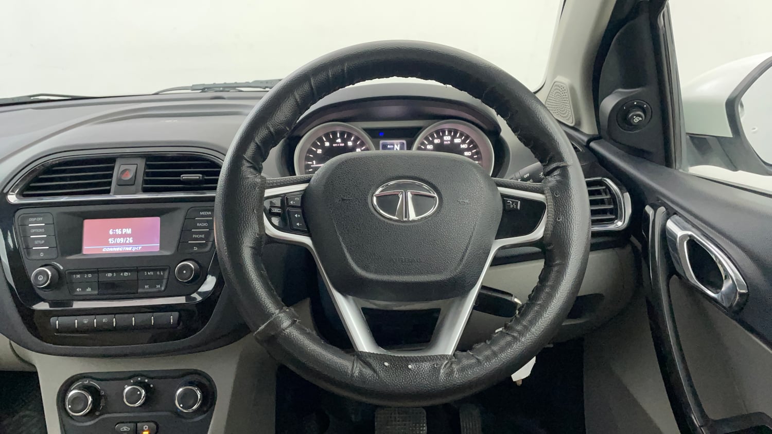 Used 2017 Tata Tiago Revotron XZA Petrol Automatic interior STEERING VIEW