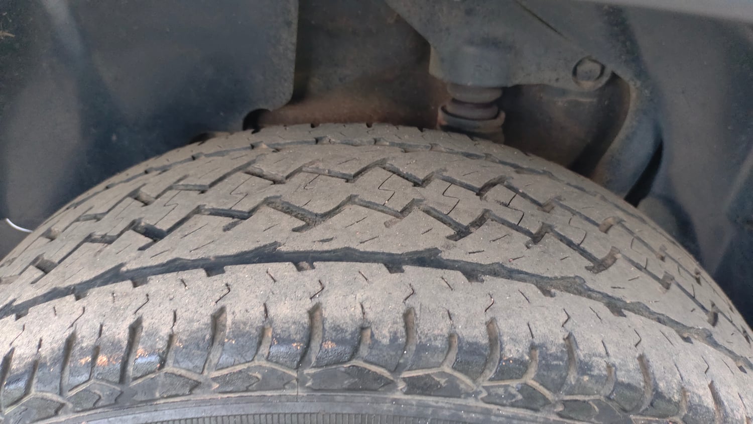 Used 2019 Tata Harrier XZ Diesel Manual tyres RIGHT REAR TYRE TREAD VIEW