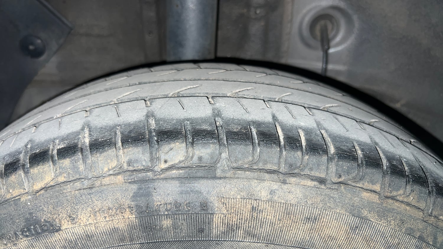 Used 2018 Hyundai Elite i20 Sportz 1.2 Petrol Manual tyres RIGHT REAR TYRE TREAD VIEW