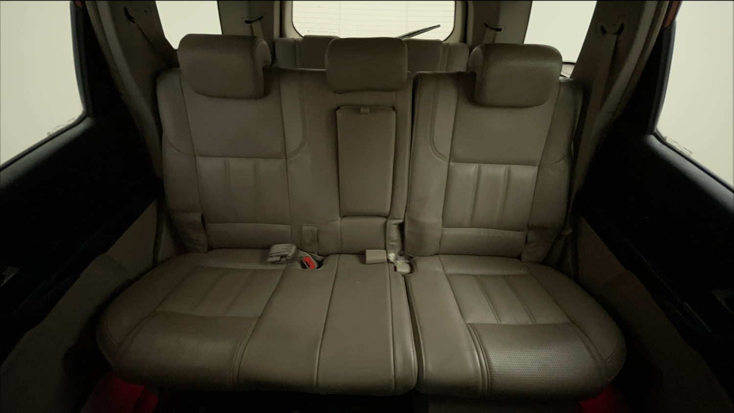 Used 2016 Mahindra XUV500 W8 AT Diesel Automatic interior REAR SEAT CONDITION VIEW
