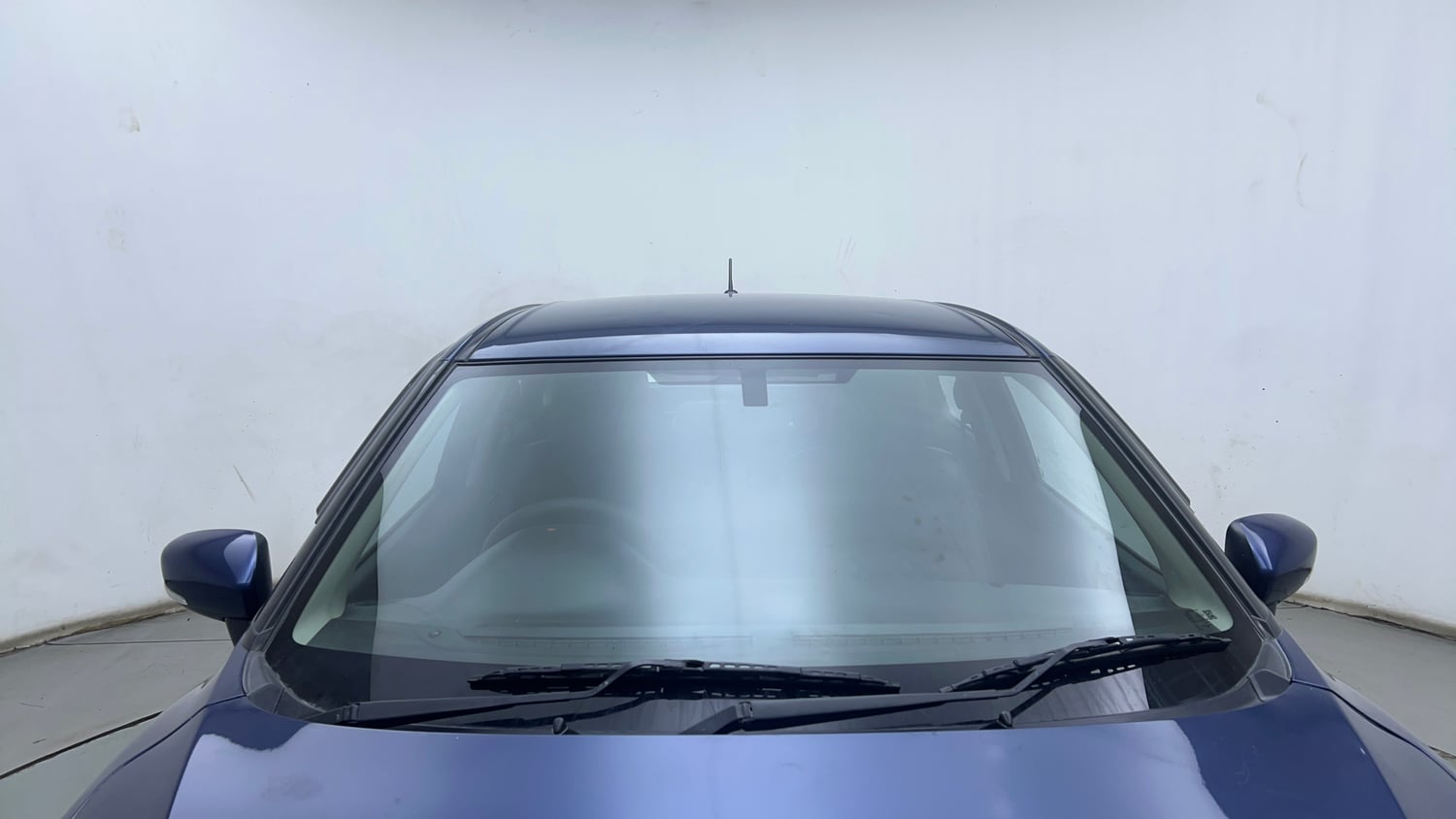 Used 2022 Maruti Suzuki Baleno Zeta Petrol Manual exterior FRONT WINDSHIELD VIEW