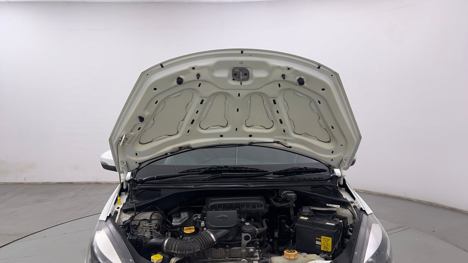 Used 2019 Tata Tiago Revotron XZ Plus Petrol Manual engine ENGINE & BONNET OPEN FRONT VIEW
