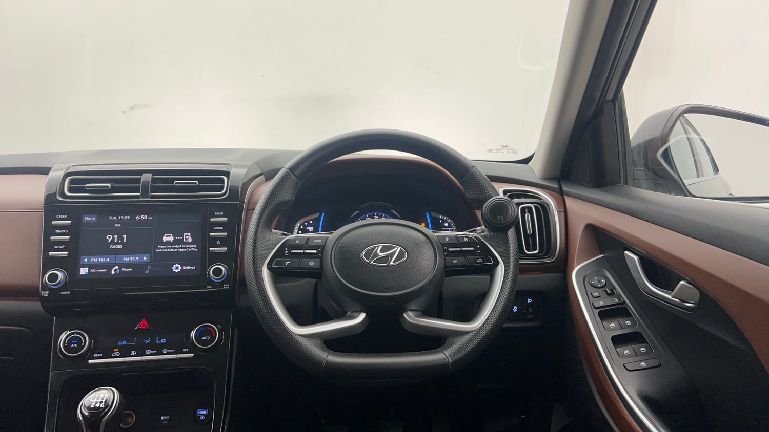 Used 2022 Hyundai Alcazar Prestige 7 STR 2.0 Petrol Petrol Manual interior STEERING VIEW