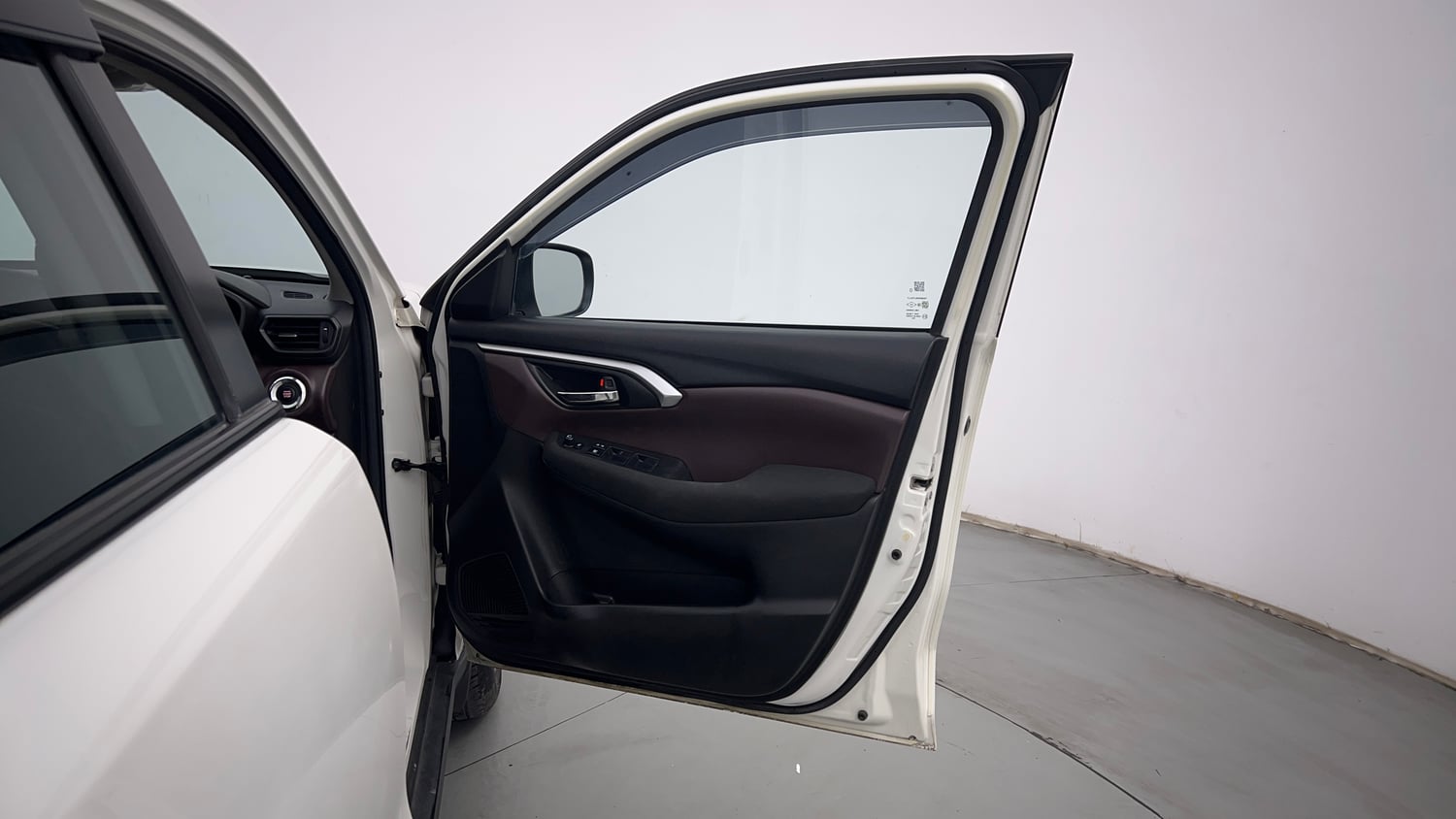 Used 2024 Maruti Suzuki Grand Vitara Delta CNG Cng Manual interior RIGHT FRONT DOOR OPEN VIEW
