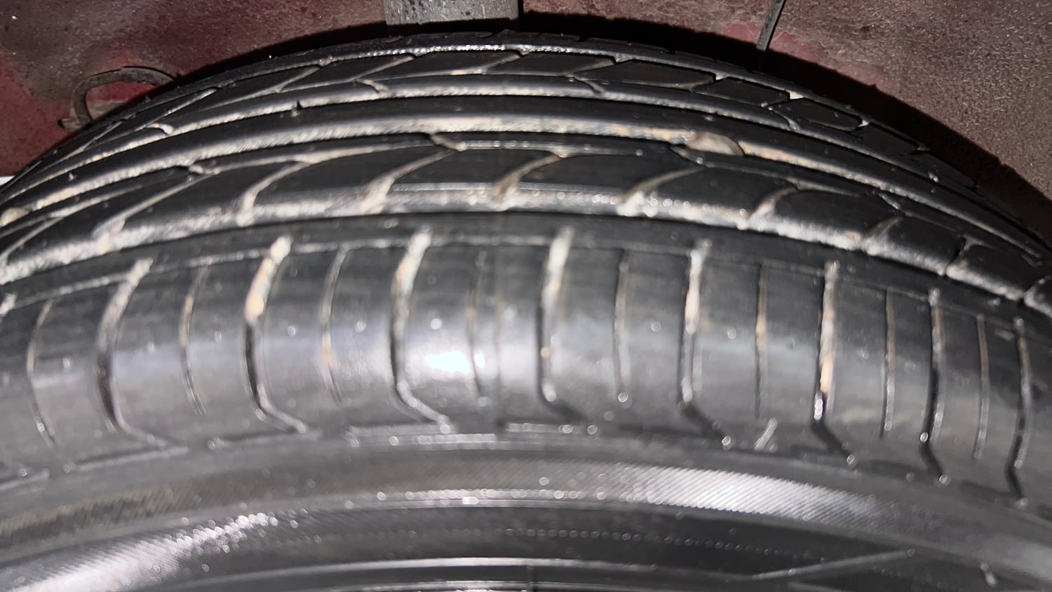 Used 2018 Hyundai Grand i10 Sportz 1.2 Kappa VTVT Petrol Manual tyres RIGHT REAR TYRE TREAD VIEW