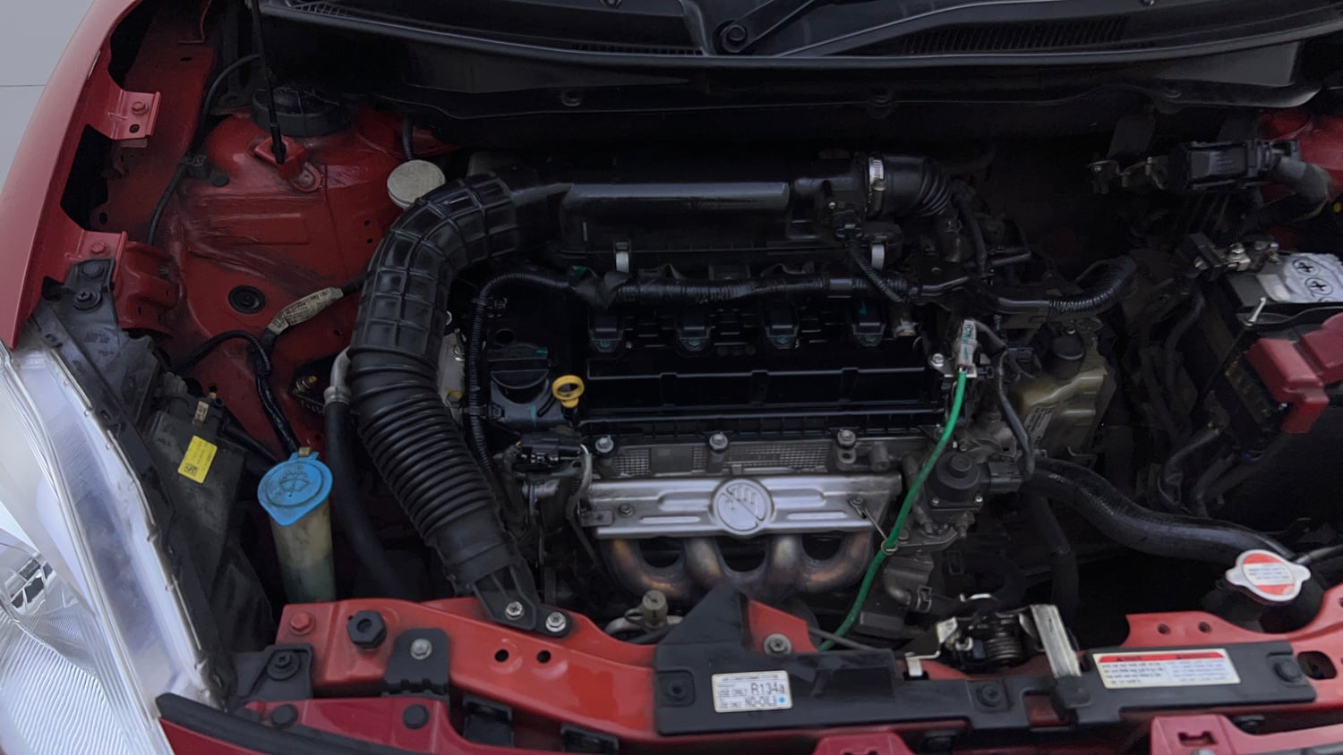Used 2022 Maruti Suzuki Dzire ZXi AGS Petrol Automatic engine ENGINE RIGHT SIDE VIEW