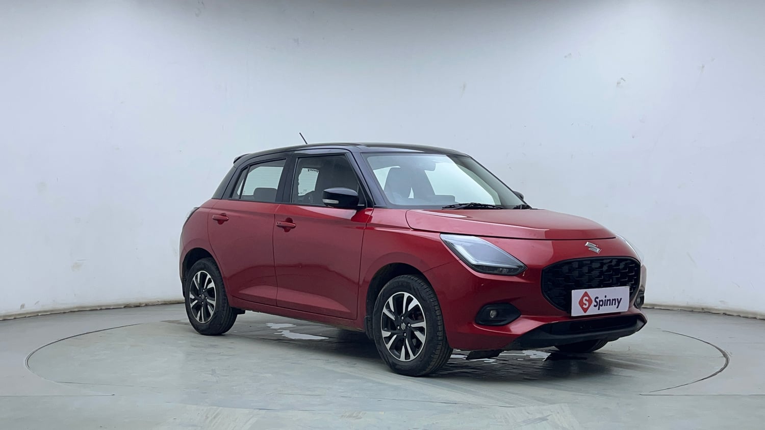 Used 2024 Maruti Suzuki Swift ZXi Plus Dual Tone AMT Petrol Automatic exterior RIGHT FRONT CORNER VIEW