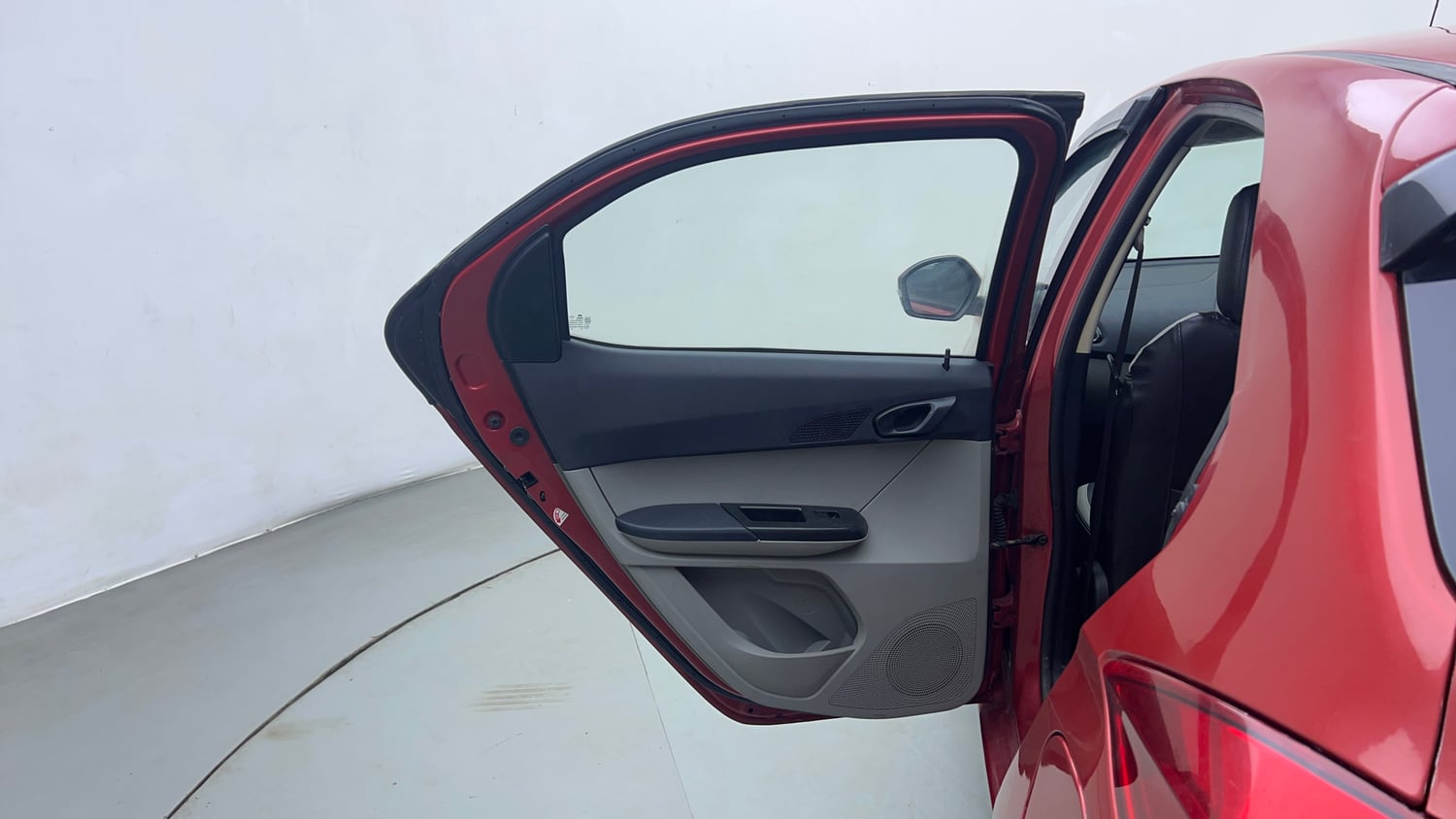 Used 2019 Tata Tiago Revotron XZ w/o Alloy Petrol Manual interior LEFT REAR DOOR OPEN VIEW