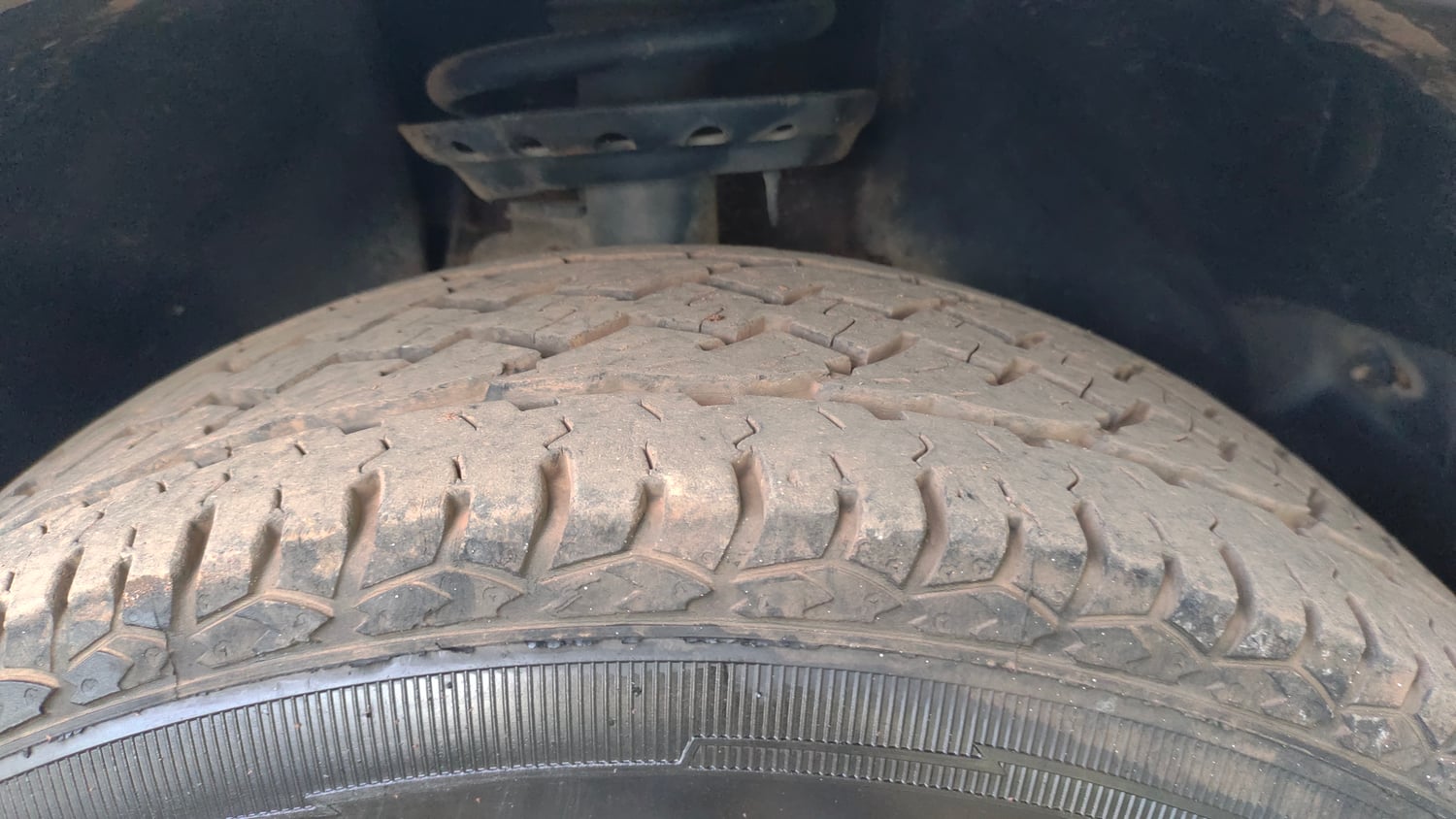 Used 2019 Tata Harrier XZ Diesel Manual tyres RIGHT FRONT TYRE TREAD VIEW