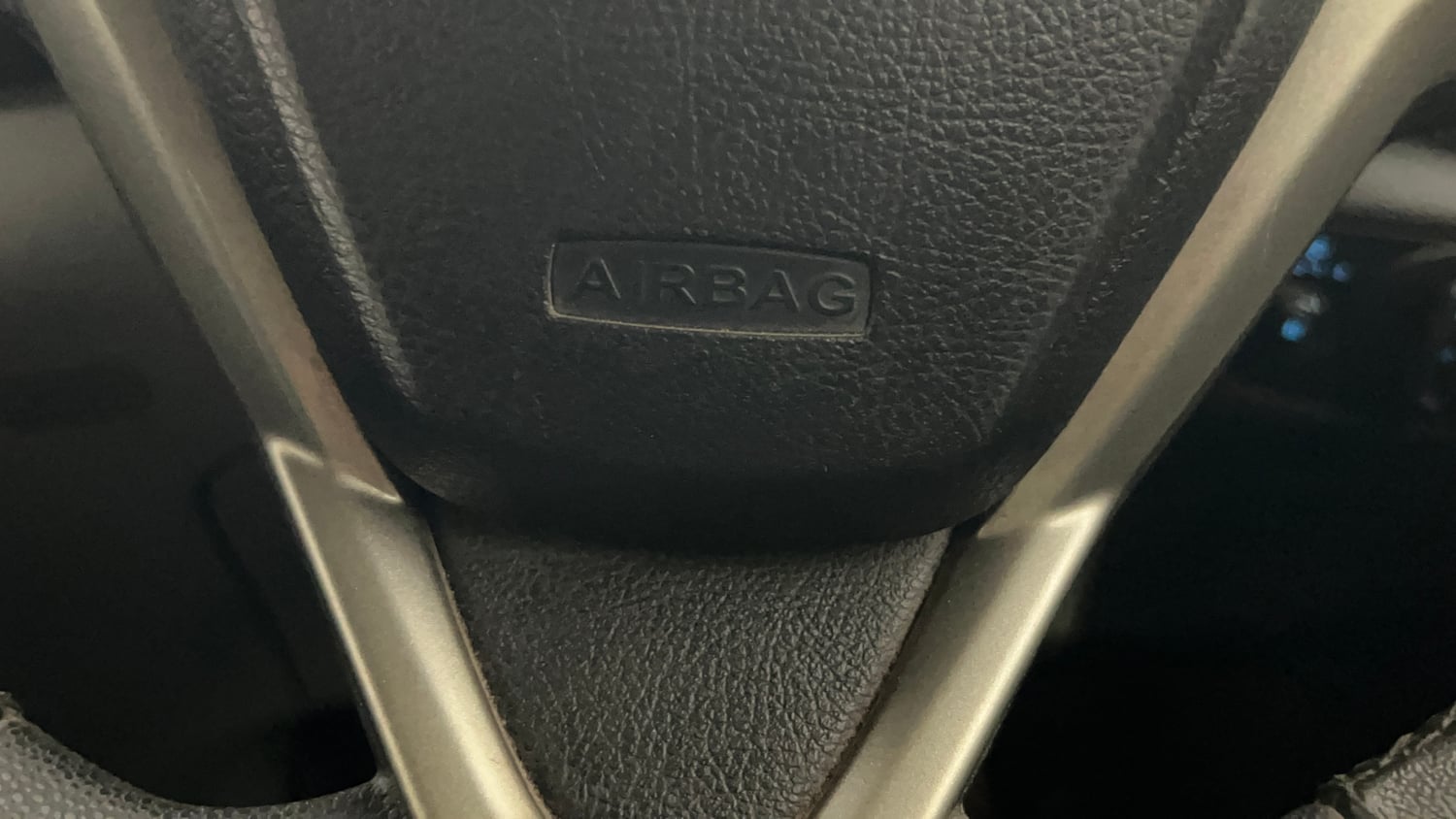 Used 2017 Ford EcoSport Titanium 1.5L TDCi Diesel Manual top_features Airbags
