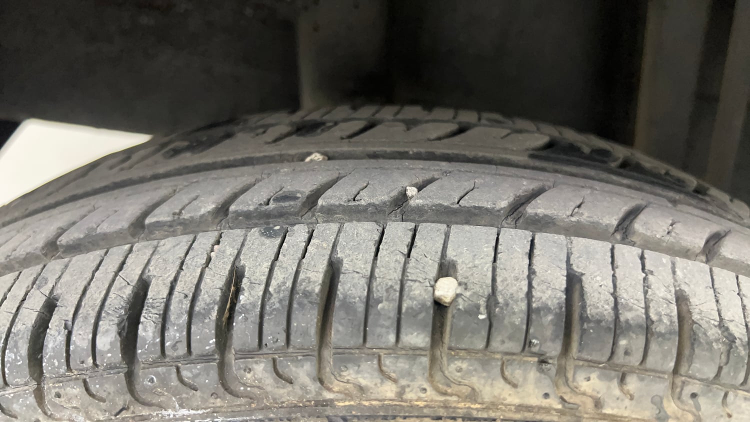 Used 2018 Datsun Redi-GO T(O) 1.0 Petrol Manual tyres RIGHT REAR TYRE TREAD VIEW