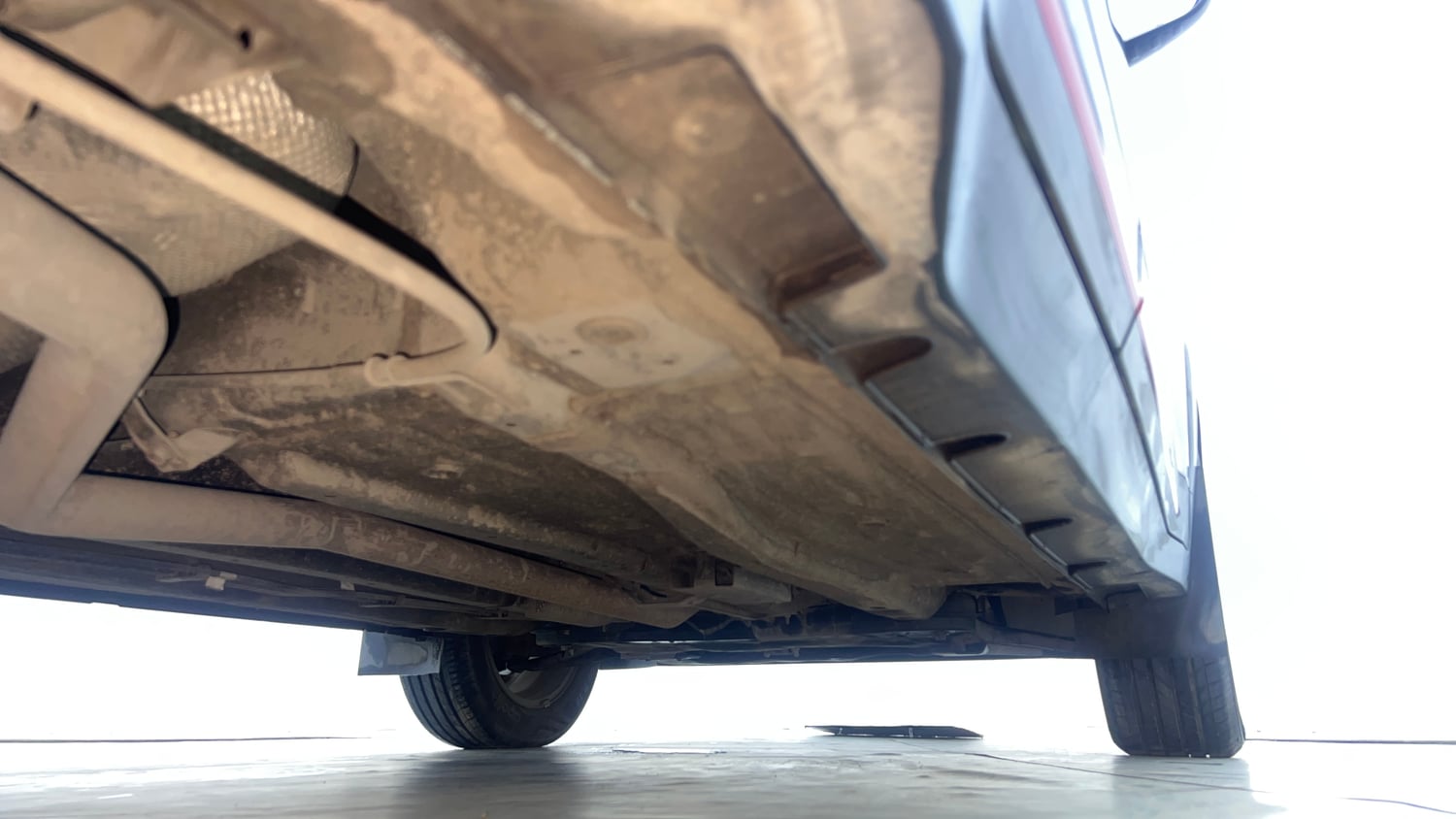 Used 2020 Kia Sonet GTX Plus 1.5 AT Diesel Automatic extra REAR RIGHT UNDERBODY VIEW