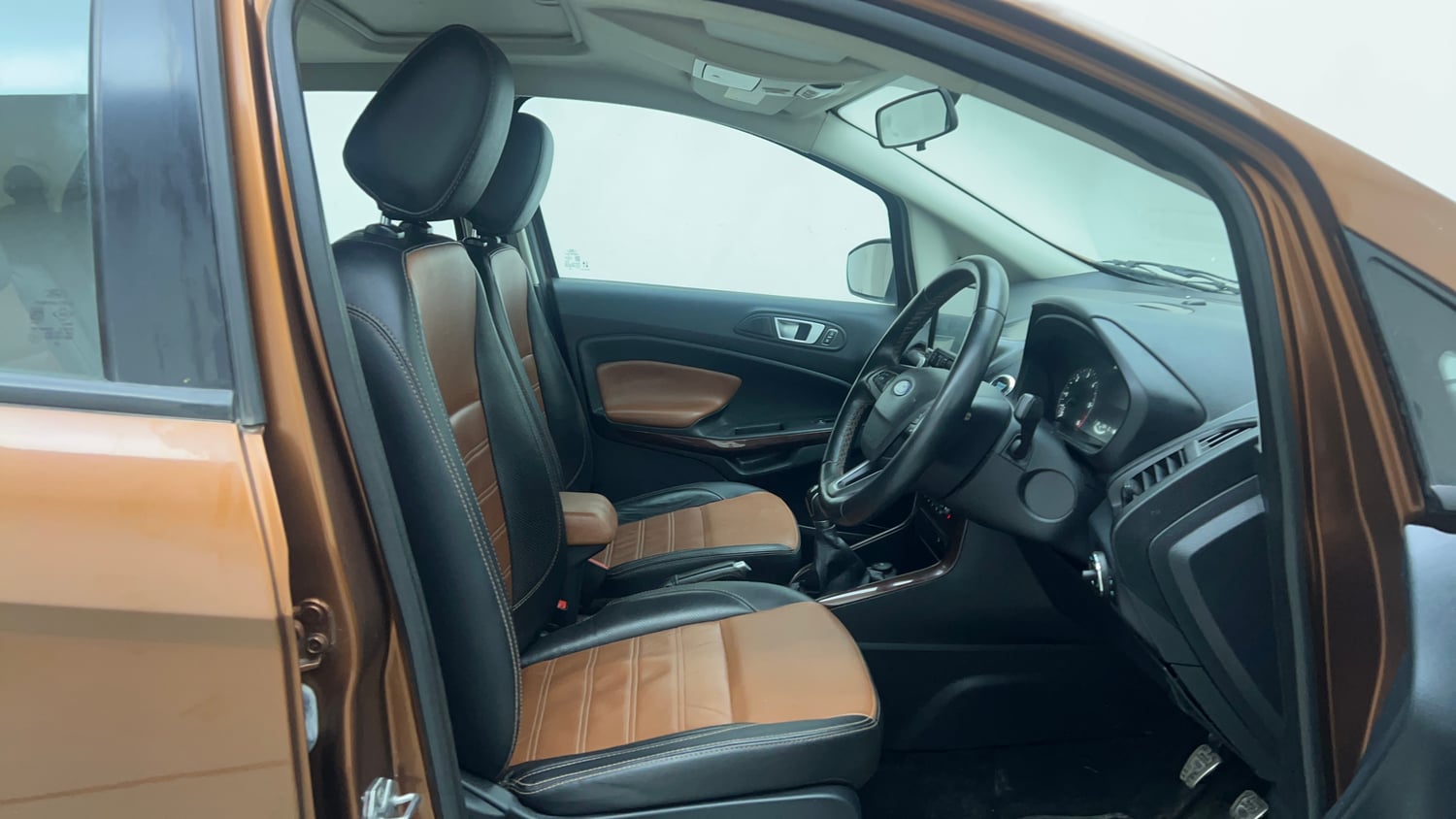Used 2020 Ford EcoSport Thunder Edition Diesel Diesel Manual interior RIGHT SIDE FRONT DOOR CABIN VIEW