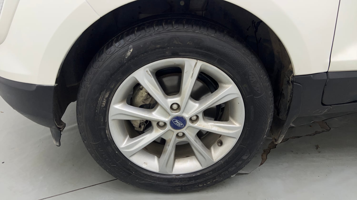 Used 2019 Ford EcoSport Titanium 1.5L Ti-VCT Petrol Manual tyres LEFT FRONT TYRE RIM VIEW