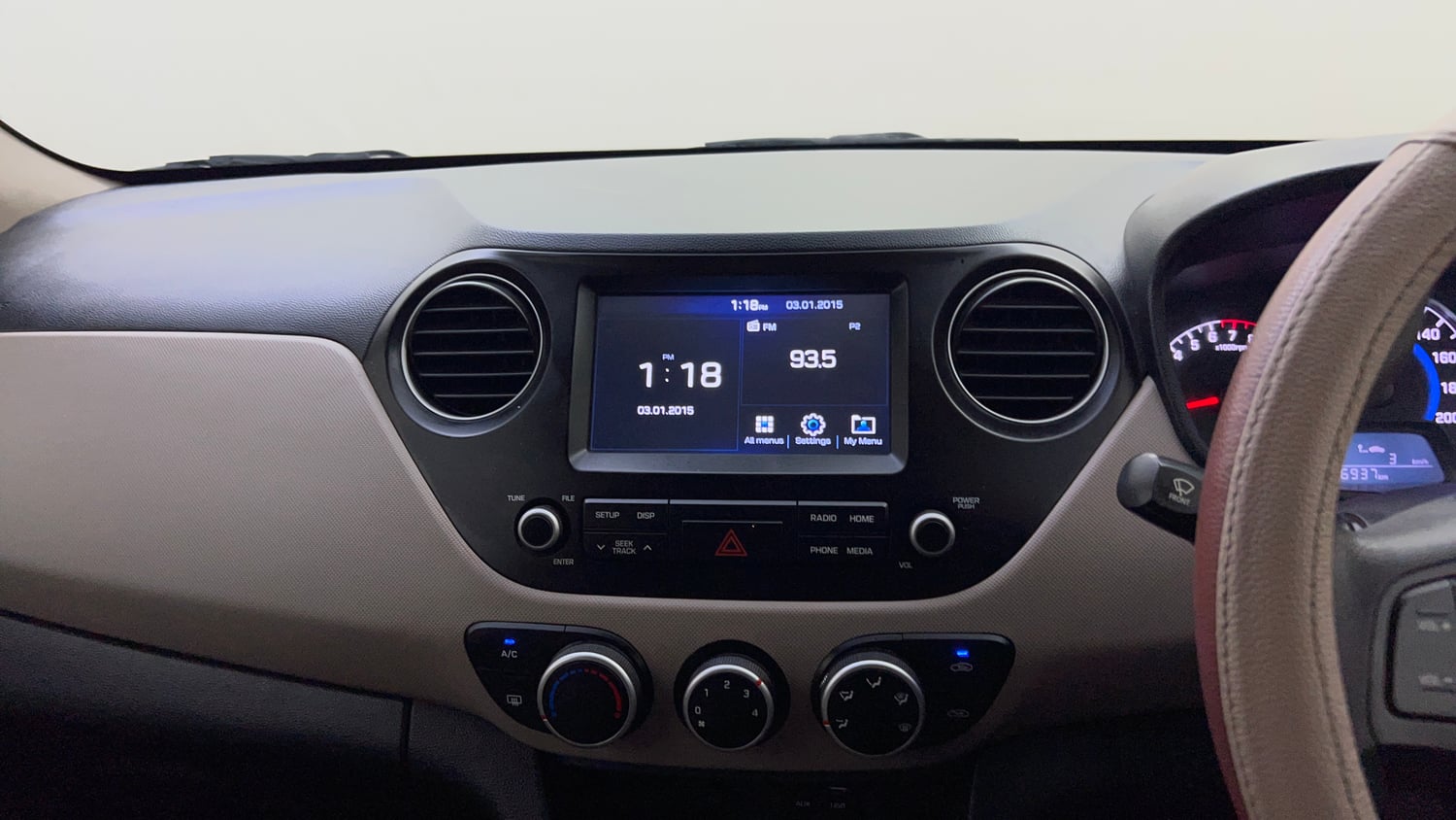 Used 2018 Hyundai Grand i10 Sportz 1.2 Kappa VTVT Petrol Manual top_features Integrated (in-dash) music system