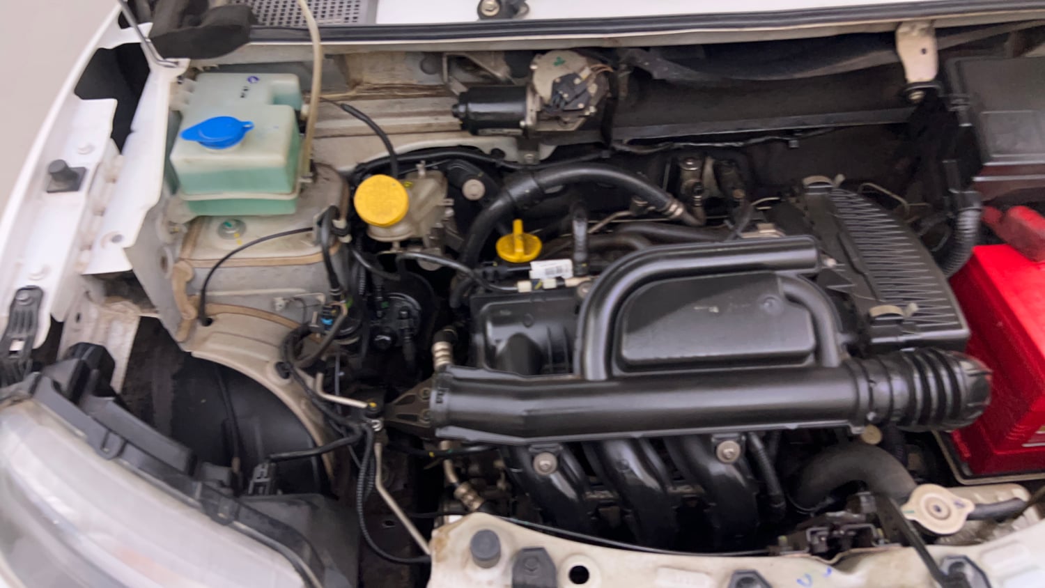 Used 2022 Renault Kwid RXT 1.0 AMT Petrol Automatic engine ENGINE RIGHT SIDE VIEW