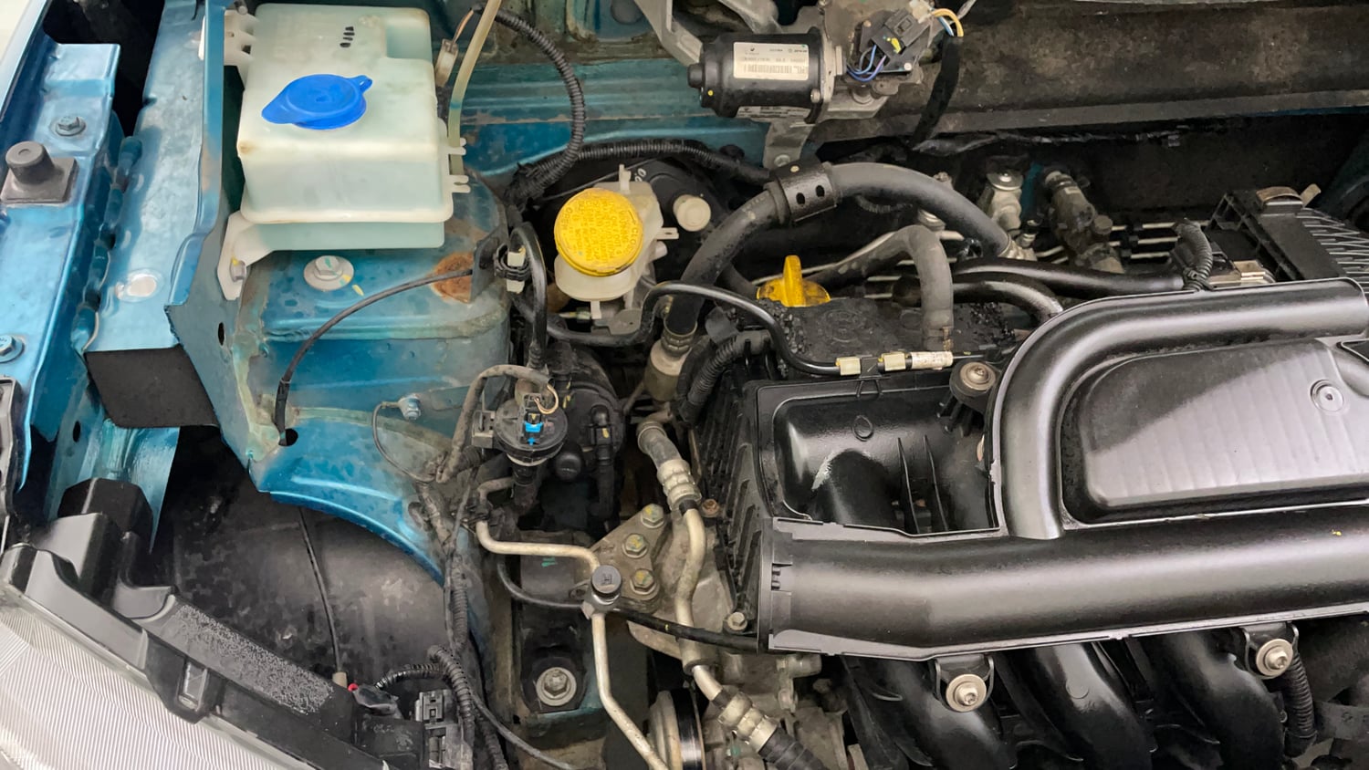Used 2021 Renault Kwid CLIMBER 1.0 AMT Opt Petrol Automatic engine ENGINE RIGHT SIDE VIEW