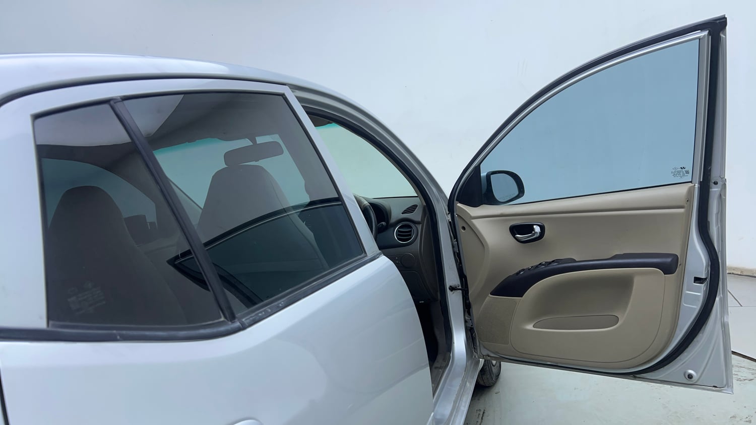 Used 2012 Hyundai i10 Sportz 1.2 Kappa2 Petrol Manual interior RIGHT FRONT DOOR OPEN VIEW