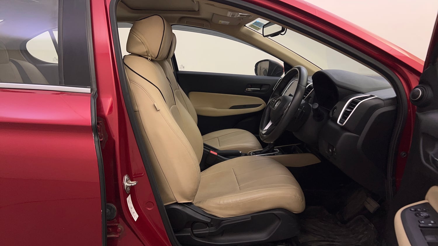 Used 2021 Honda City VX CVT Petrol Petrol Automatic interior RIGHT SIDE FRONT DOOR CABIN VIEW