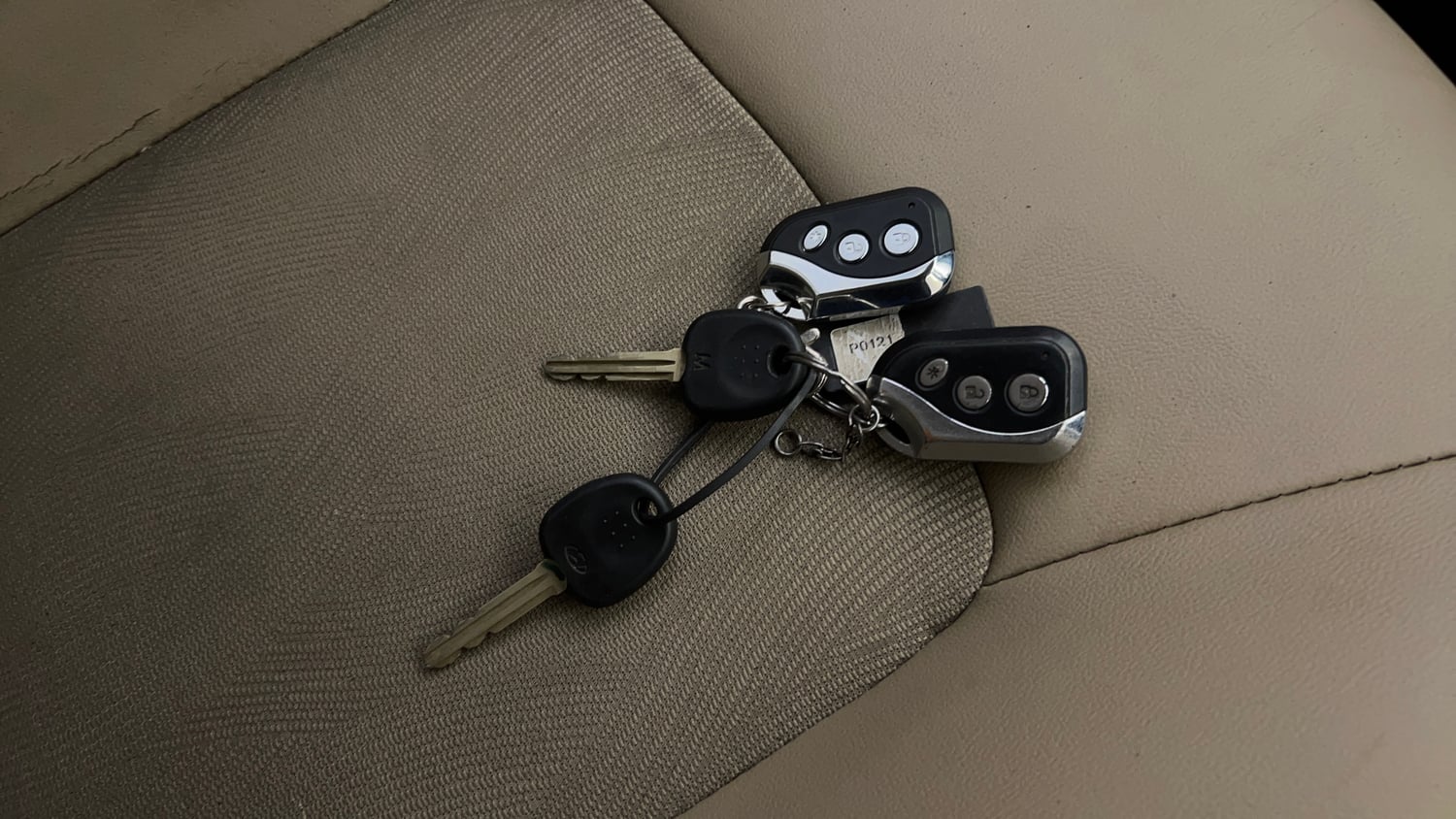 Used 2013 Hyundai i10 Magna 1.2 Kappa2 Petrol Manual extra CAR KEY VIEW