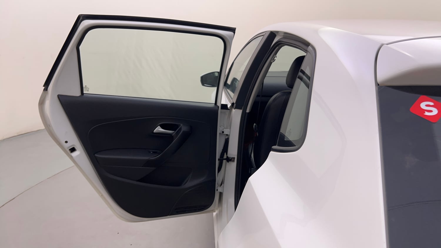Used 2018 Volkswagen Polo Comfortline 1.0L (P) Petrol Manual interior LEFT REAR DOOR OPEN VIEW