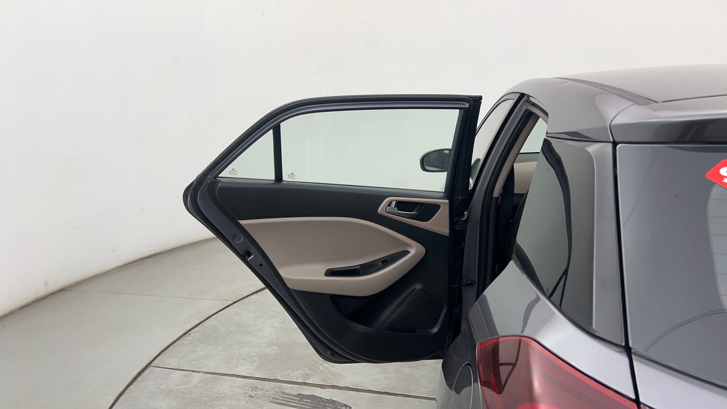 Used 2018 Hyundai Elite i20 Sportz 1.2 Petrol Manual interior LEFT REAR DOOR OPEN VIEW
