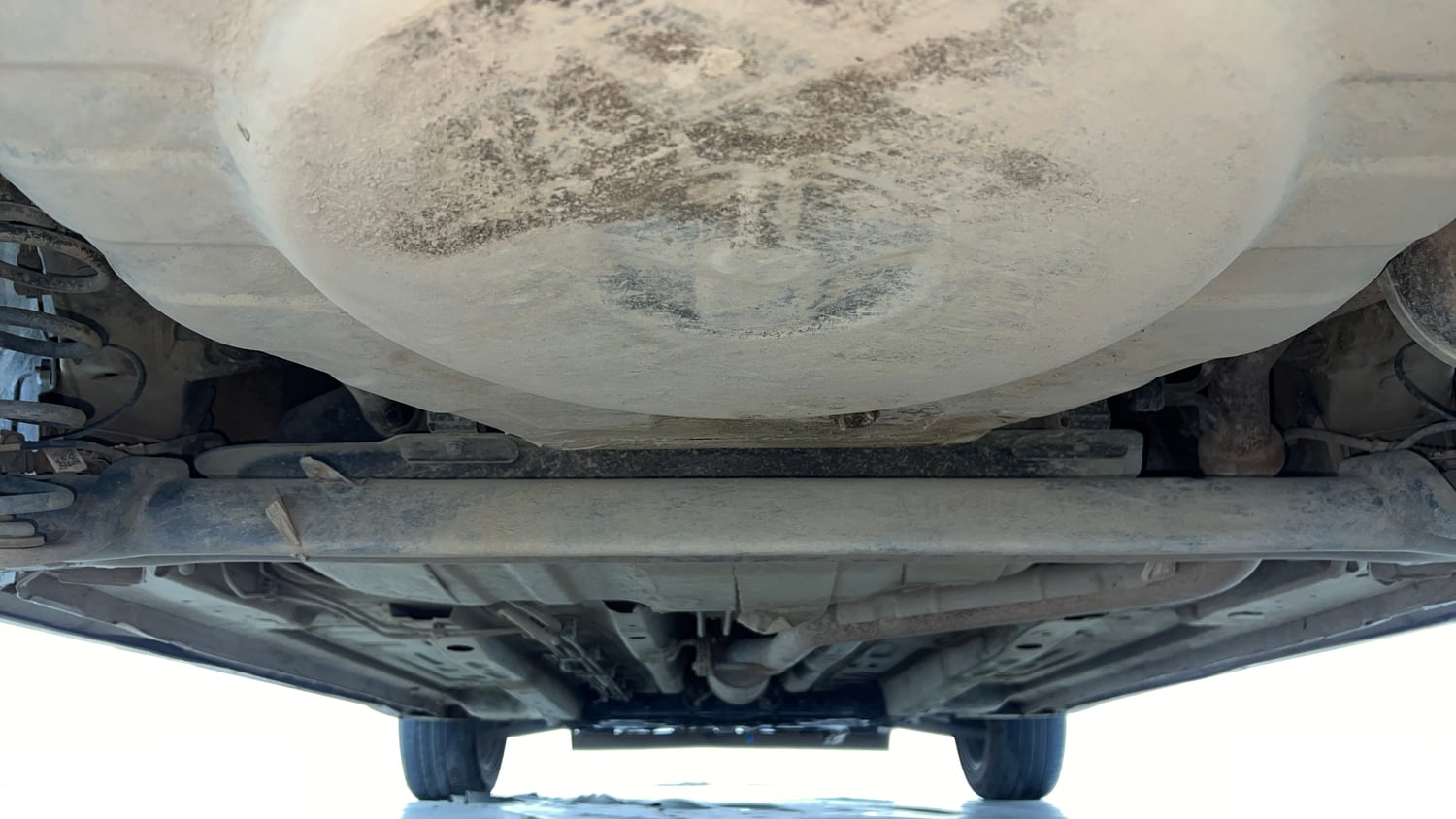 Used 2025 Tata Altroz Racer R2 Petrol Manual extra REAR UNDERBODY VIEW (TAKEN FROM REAR)