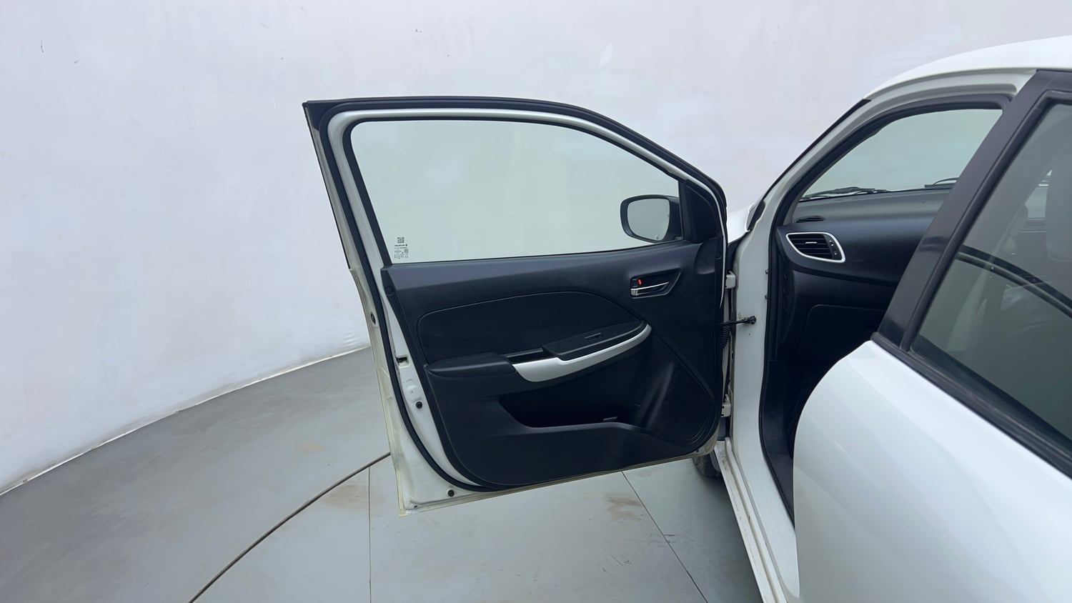 Used 2016 Maruti Suzuki Baleno Delta 1.2 Petrol Manual interior LEFT FRONT DOOR OPEN VIEW