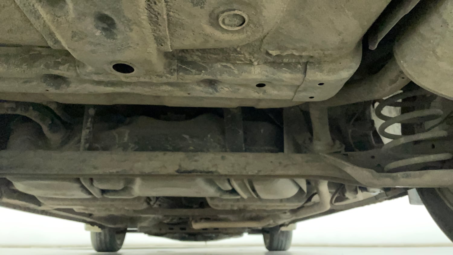 Used 2019 Honda City ZX Petrol Petrol Manual extra REAR UNDERBODY VIEW (TAKEN FROM REAR)