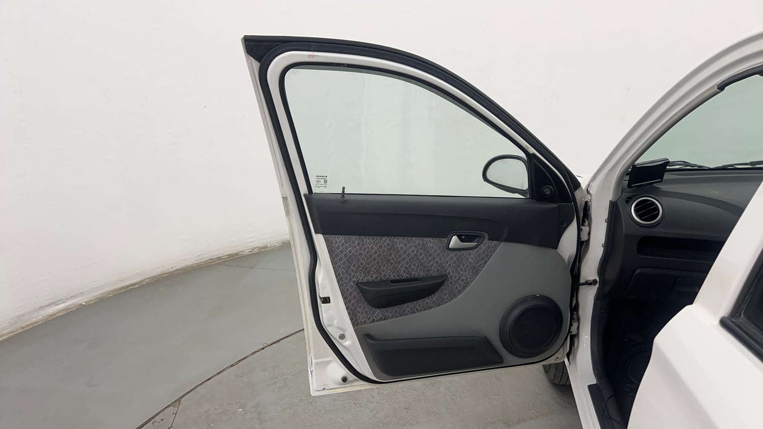 Used 2016 Maruti Suzuki Alto 800 VXi Petrol Manual interior LEFT FRONT DOOR OPEN VIEW