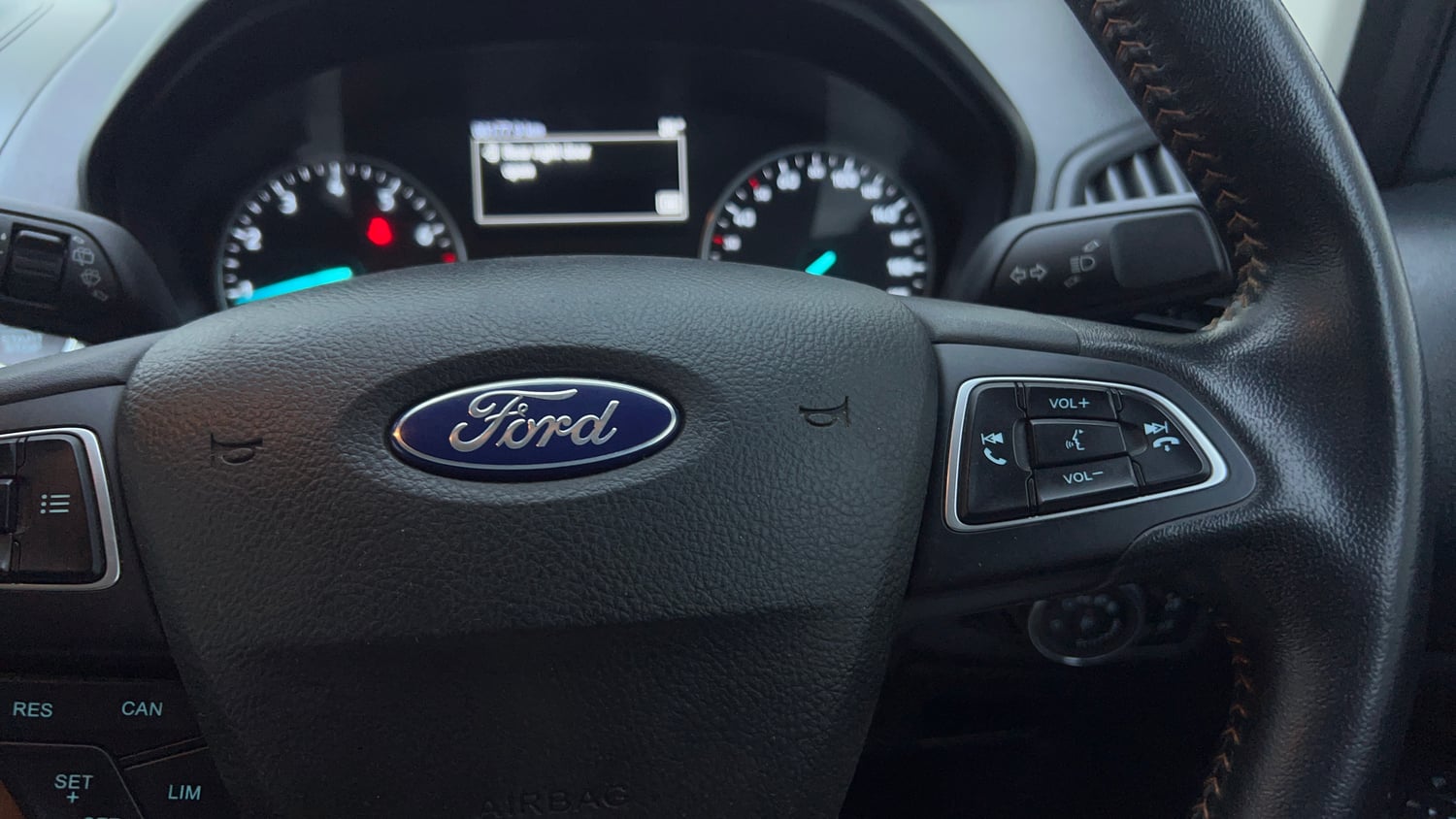 Used 2020 Ford EcoSport S MT 1.5 Ti-VCT Petrol Manual top_features Cruise control