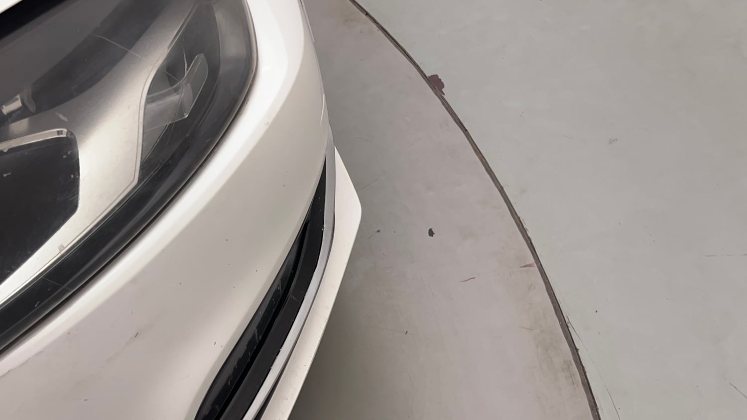 Used 2018 Volkswagen Polo Comfortline 1.0L (P) Petrol Manual dents MINOR SCRATCH