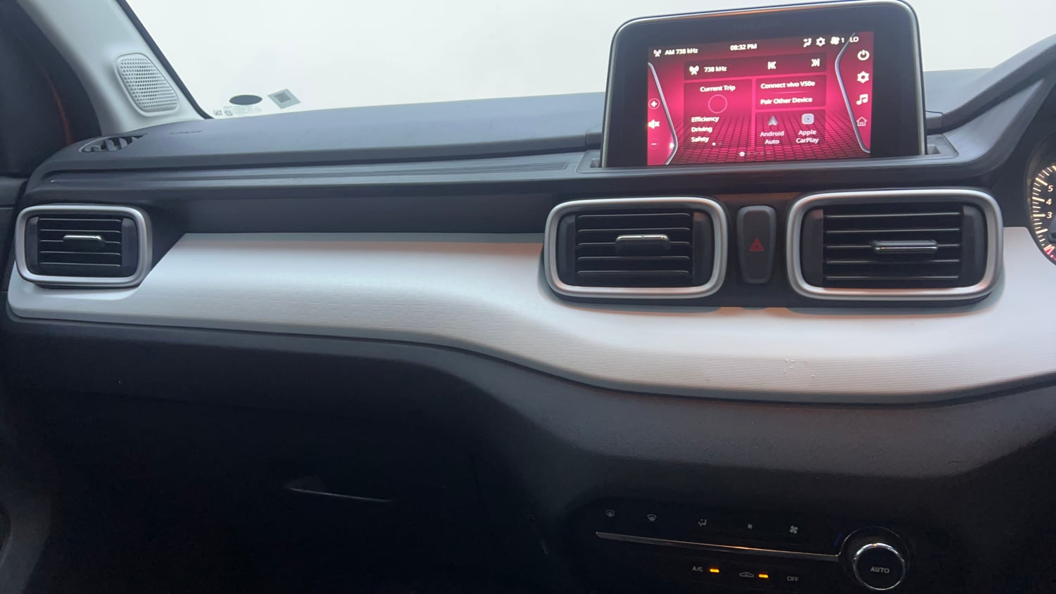 Used 2023 Tata Punch Creative Dual Tone AMT Petrol Automatic interior MUSIC SYSTEM & AC CONTROL VIEW
