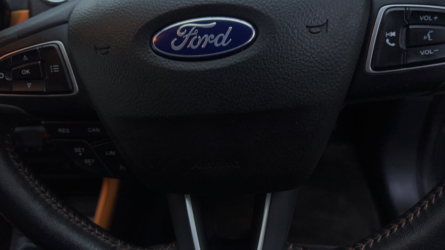 Used 2020 Ford EcoSport S MT 1.5 Ti-VCT Petrol Manual top_features Airbags
