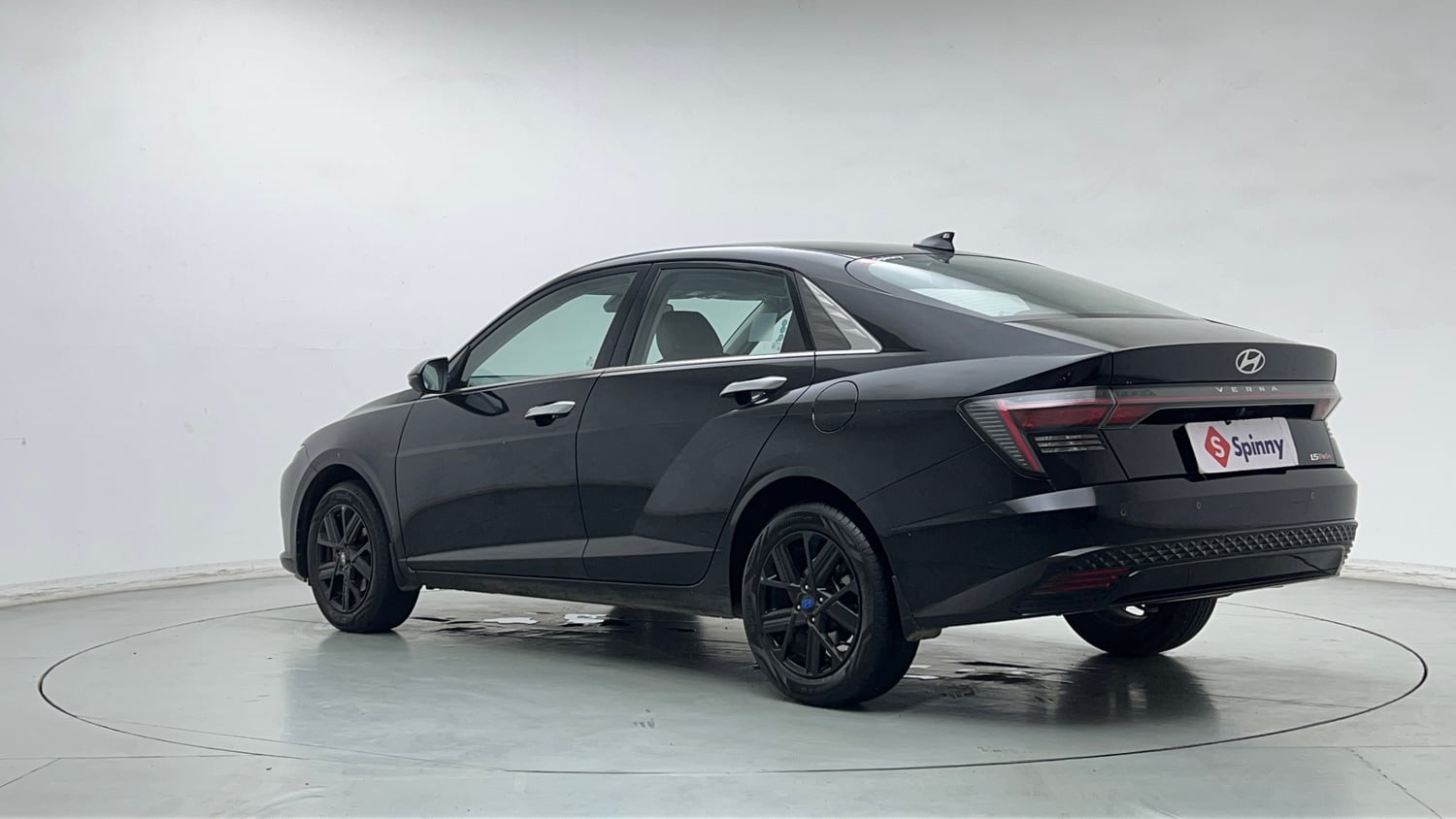 Used 2023 Hyundai Verna SX (O) 1.5 Turbo Petrol DCT Petrol Automatic exterior LEFT REAR CORNER VIEW