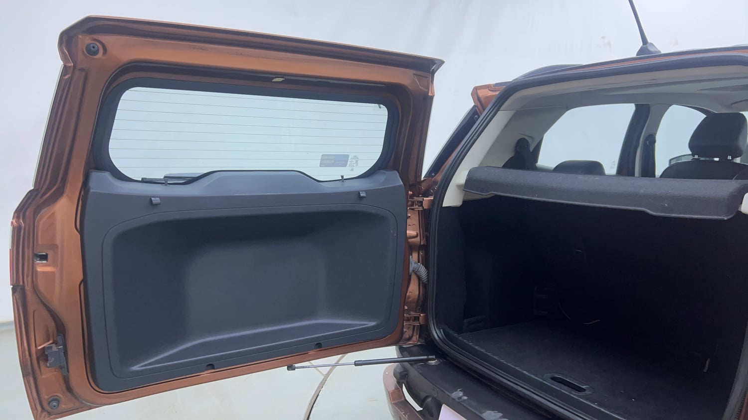 Used 2020 Ford EcoSport Thunder Edition Diesel Diesel Manual interior DICKY DOOR OPEN VIEW