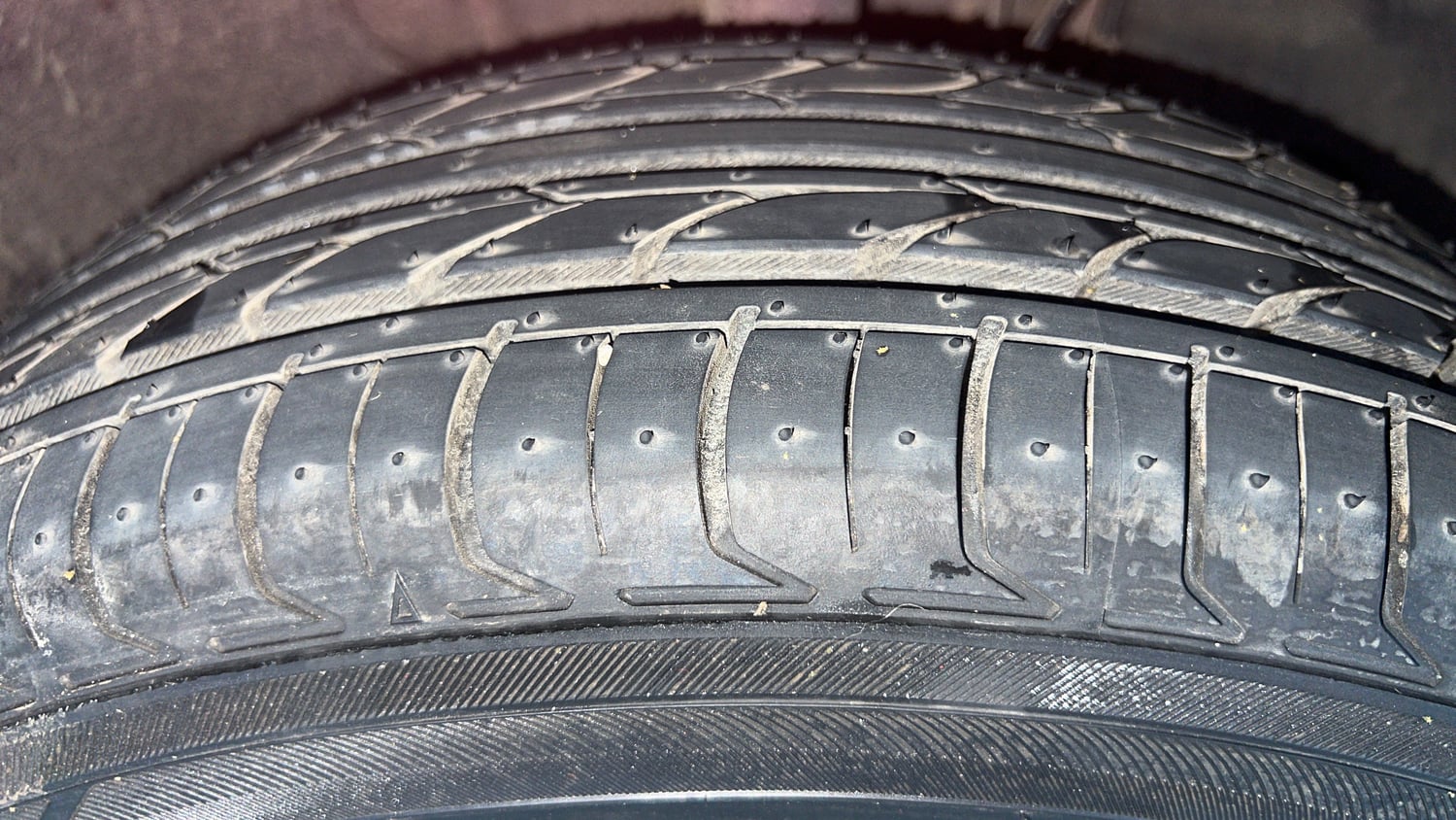 Used 2019 Tata Tiago Revotron XZ w/o Alloy Petrol Manual tyres RIGHT FRONT TYRE TREAD VIEW